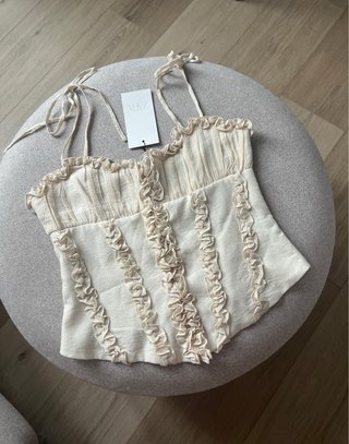 Top corsetero volantes viscosa Zara Talla Xs y S