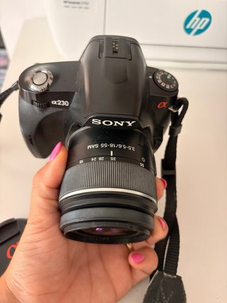 Sony Alpha DSLR-A230 Cámara Reflex