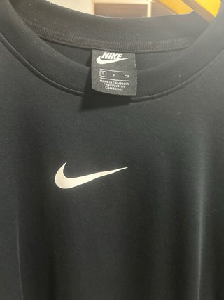 Camiseta Nike Negra Grande