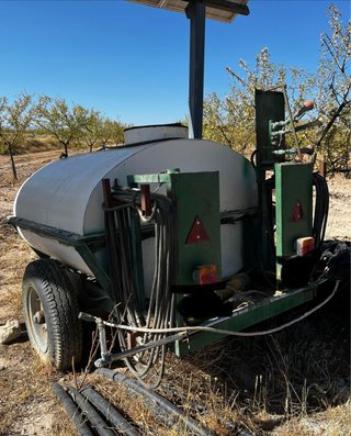Atomizador 2000L con torreta pistolas