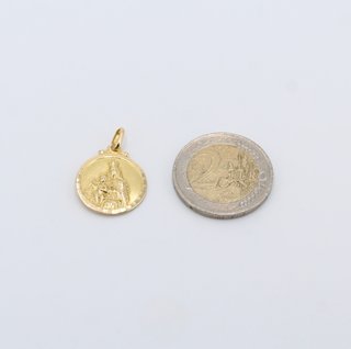 Colgante de oro de 18k. Peso: 2.56 gr.
