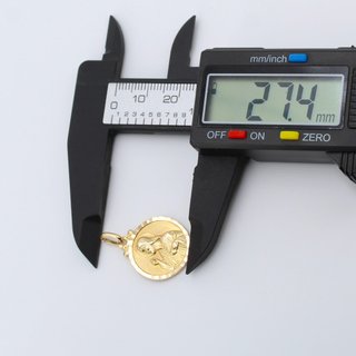 Colgante de oro de 18k. Peso: 2.56 gr.