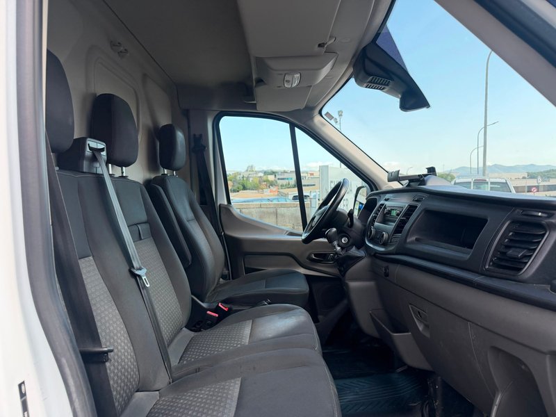 Ford Transit 2022, foto 16