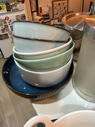 Set de cocina: colador, taza, botes, bols ... ecc