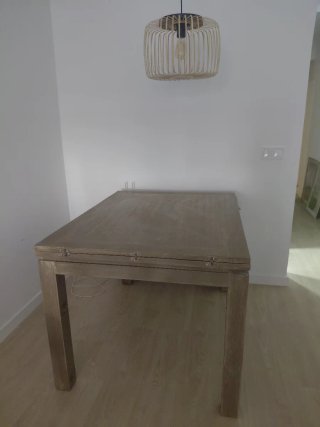 Mesa extensible de comedor de madera maciza