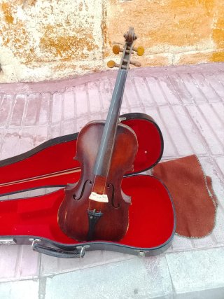 Violín Hopf 1800 D.C. con estuche