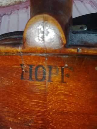 Violín Hopf 1800 D.C. con estuche