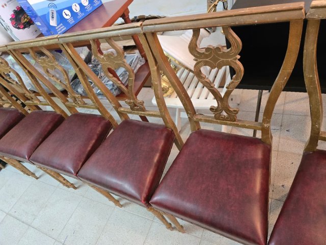 6 Sillas Antiguas Vintage Doradas y Rojas