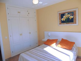 Casa adosada en alquiler en Calaburra - Chaparral en Mijas