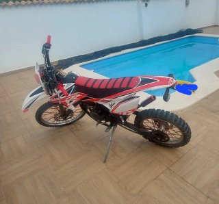 Beta RR 50cc Enduro/Motocross Roja y Blanca
