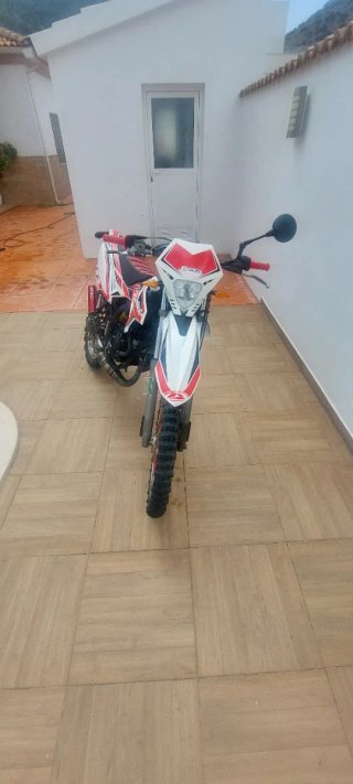 Beta RR 50cc Enduro/Motocross Roja y Blanca