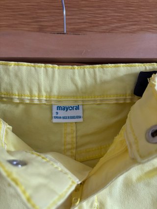 Pantalones cortos niño Mayoral amarillo T9