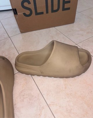 Yeezy Slide