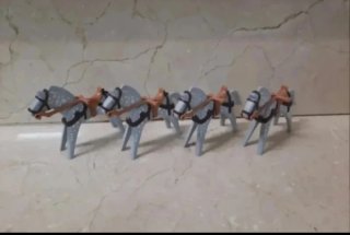 Playmobil. 4 Caballos Medievales.