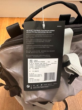 Mochila Nike ACG Negra y Gris 25L