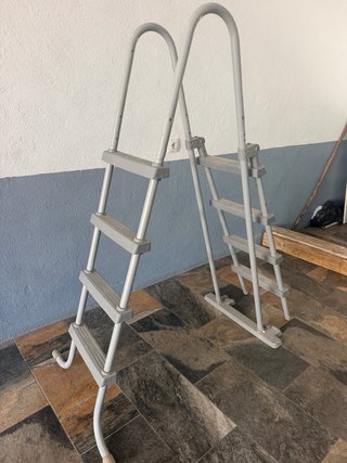 Escalera Piscina Metal 1.20m