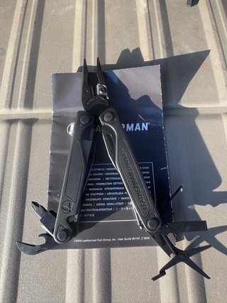 Leatherman Charge Plus + Accesorios