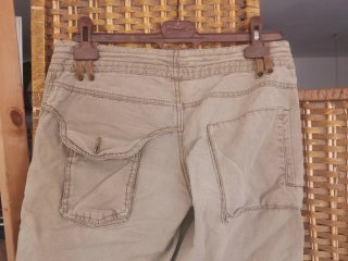 Pantalón cargo H&M Divided beige