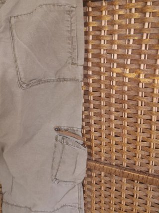 Pantalón cargo H&M Divided beige