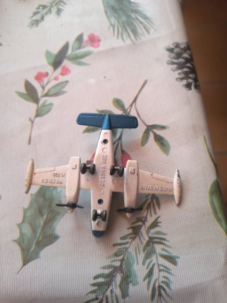 Aviones de juguete antiguos Pilen