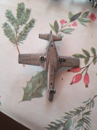 Aviones de juguete antiguos Pilen