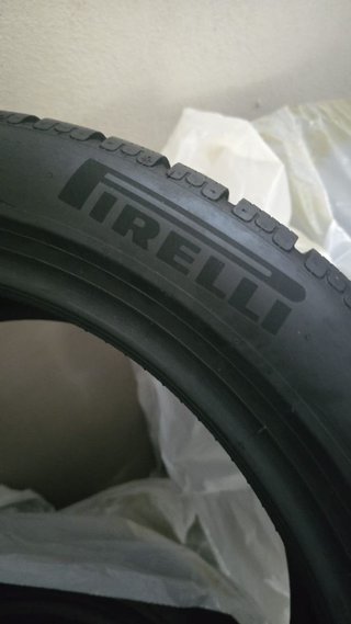 4 Neumáticos Pirelli P Zero Winter 245/45 R19 102V