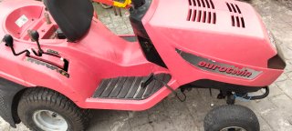 Tractor cortacésped 13/92 rojo