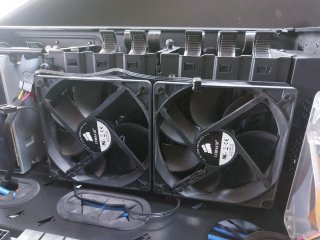 Torre Corsair Vengeance C70 Negra con ventiladores