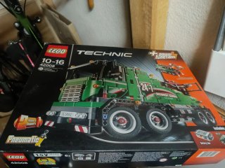 ORIGINAL: Lego Technic 42008 Camión Grúa
