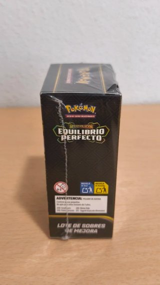 Booster Bundle Pokémon Equilibrio Perfecto