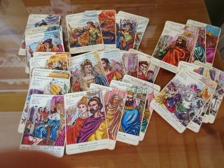 Juego de cartas histórico.