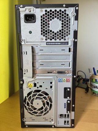HP Pavilion i3 6GB RAM NVIDIA sin disco