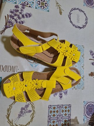 Sandalias Amarillas Talla 39