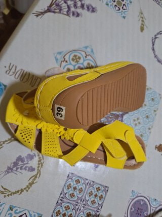 Sandalias Amarillas Talla 39