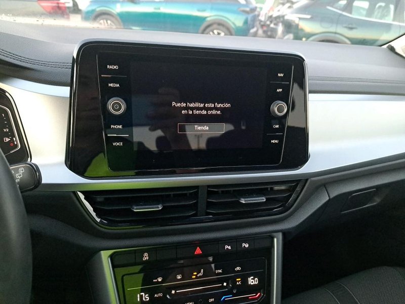 Volkswagen T-Roc 2022, foto 4