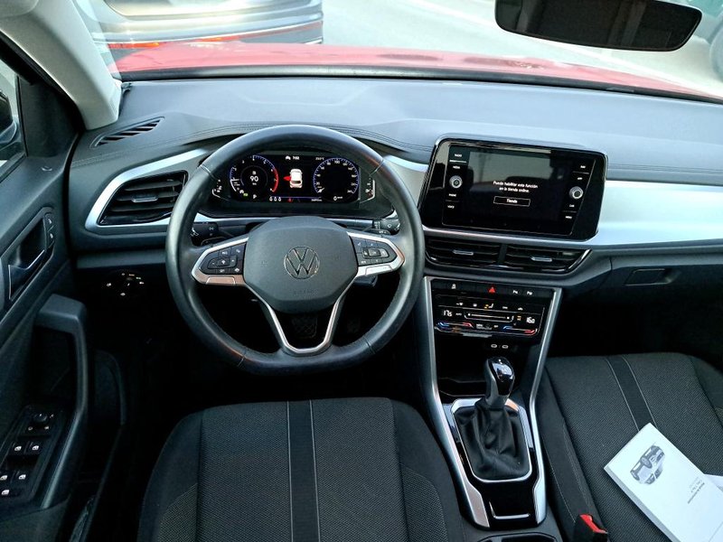 Volkswagen T-Roc 2022, foto 2