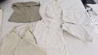 Conjunto Tops Beige y Blanco