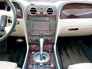 Bentley Continental GTC 6