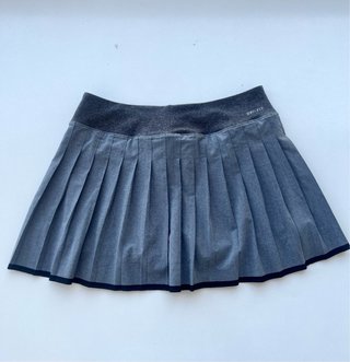 Falda Plisada Nike Gris Talla S