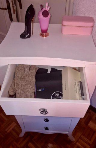 Cómoda IKEA blanca con 5 cajones Closet dos puerta