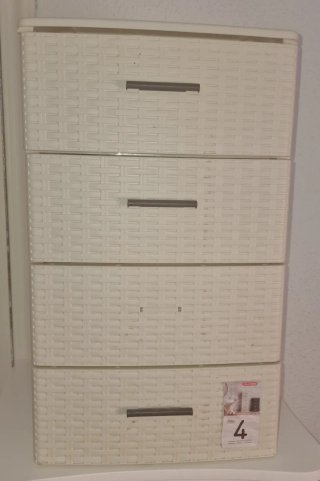 Cómoda IKEA blanca con 5 cajones Closet dos puerta