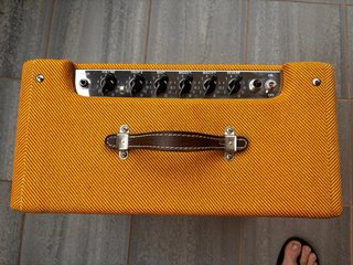 Fender Blues Junior Tweed LTD