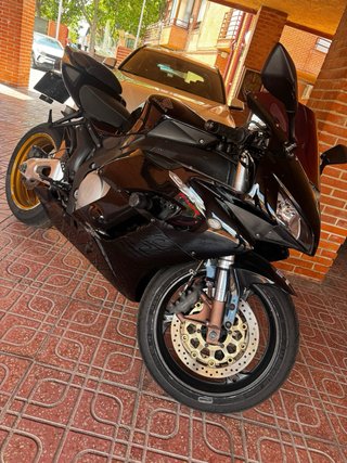Honda CBR 1000rr fireblade