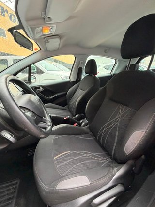 Peugeot 208 5P ACTIVE 1.2 VTi 82