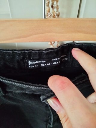 Falda vaquera negra Stradivarius