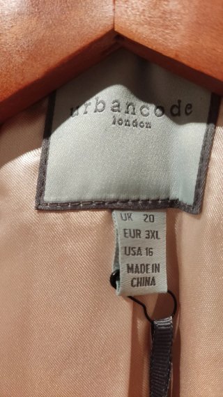Urban Code abrigo largo crema faux fur