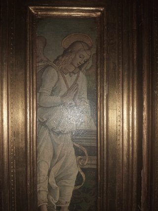 Tríptico religioso antiguo