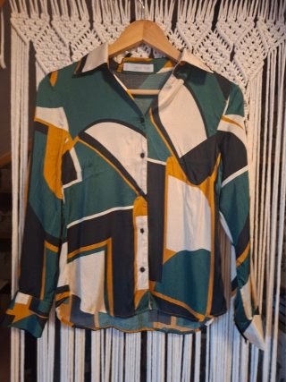Blusa MNG satén estampado Talla S