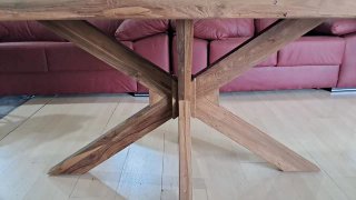 Mesa de comedor rústica de madera