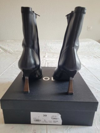 Botines LODI negros talla 39